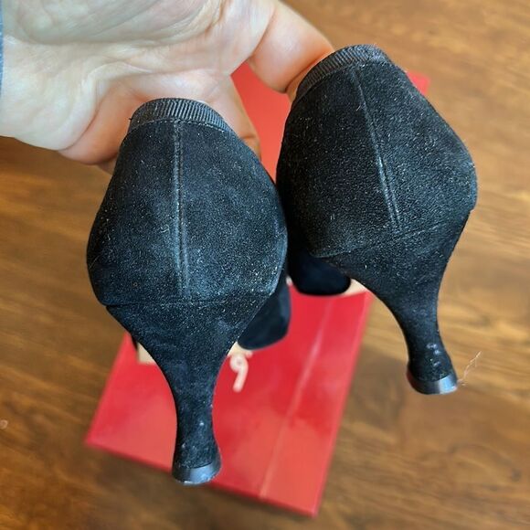 Vintage Salvatore Ferragamo black velvet with bows dressy heels - Picture 3 of 8